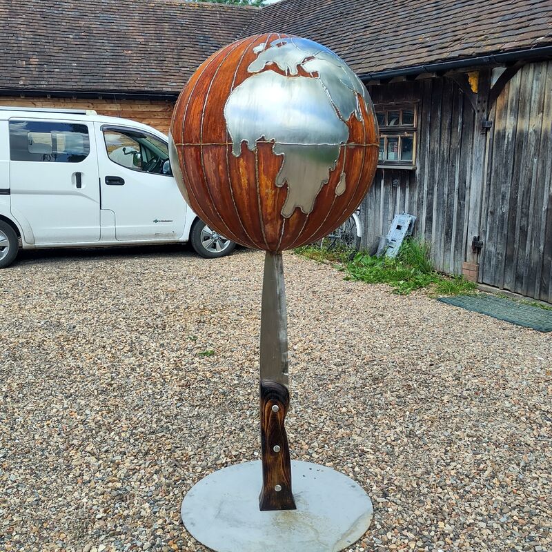 On a knife edge - a Sculpture & Installation by Richard Cresswell